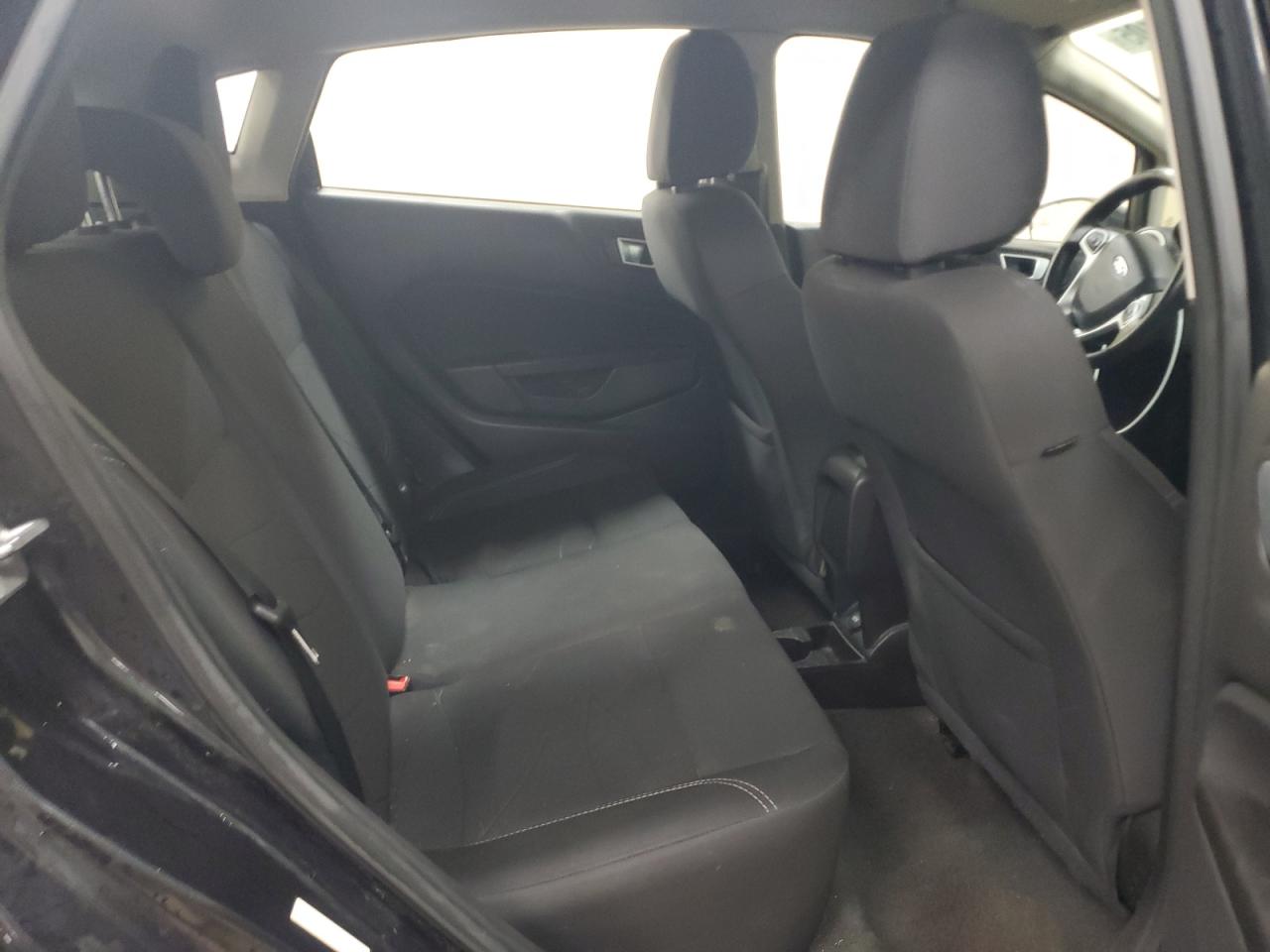 2015 Ford Fiesta Se VIN: 3FADP4EJ8FM204160 Lot: 91639105