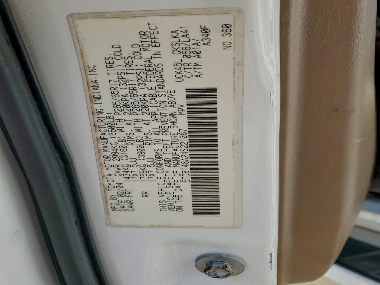 2004 Toyota Sequoia Limited VIN: 5TDBT48A24S221087 Lot: 94729565