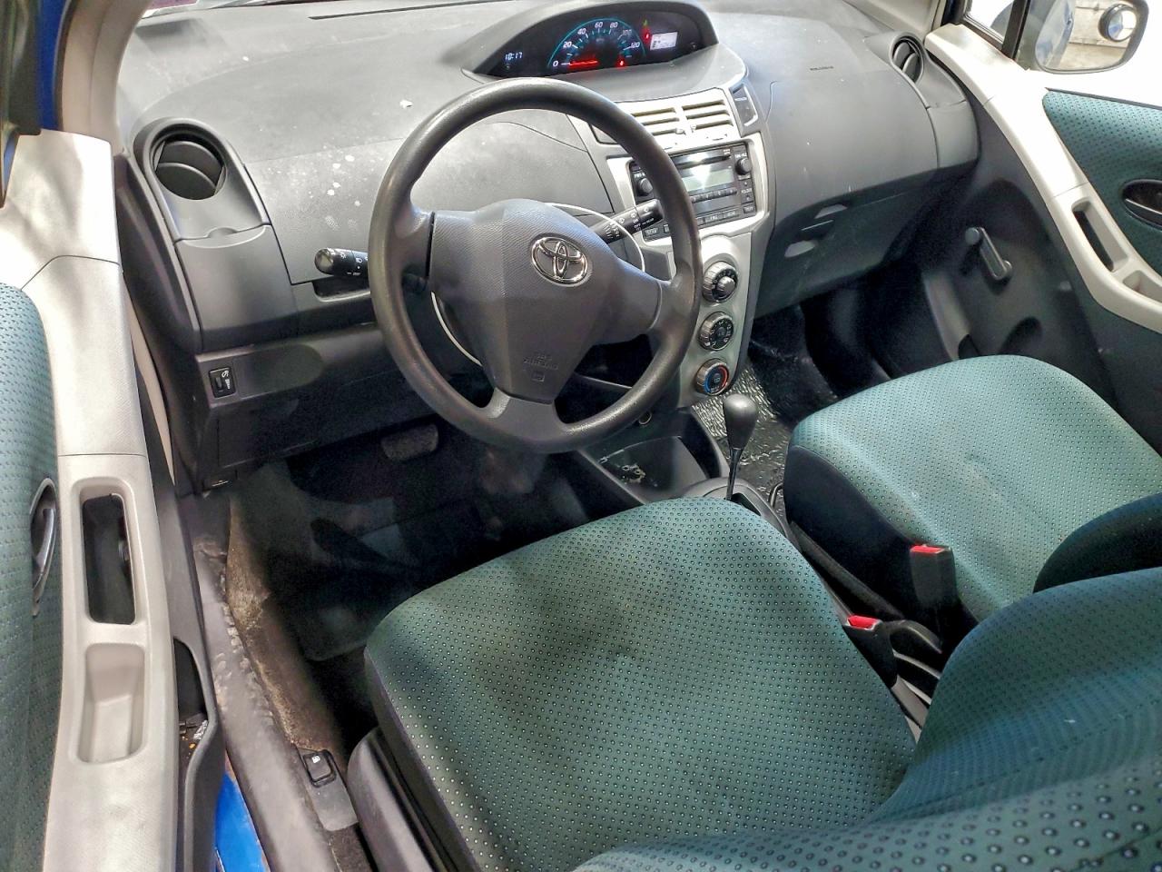 2007 Toyota Yaris VIN: JTDJT923975138169 Lot: 94310415