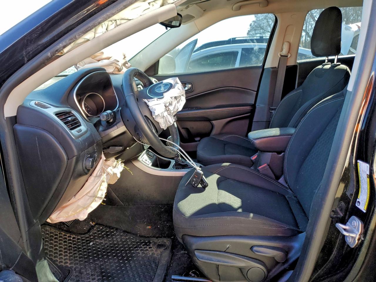 2018 Jeep Compass Sport VIN: 3C4NJCAB7JT374694 Lot: 93862995