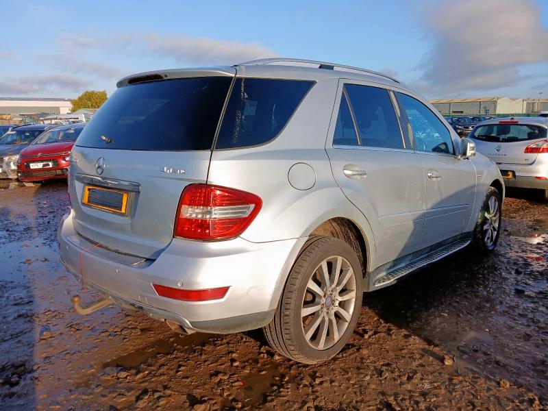 2011 MERCEDES BENZ M CLASS GR