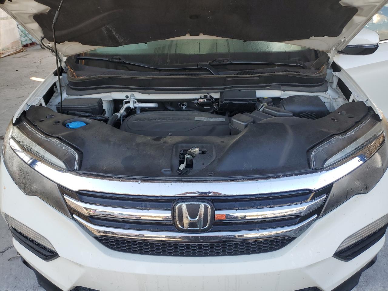 2017 Honda Pilot Touring VIN: 5FNYF5H90HB008727 Lot: 91866685