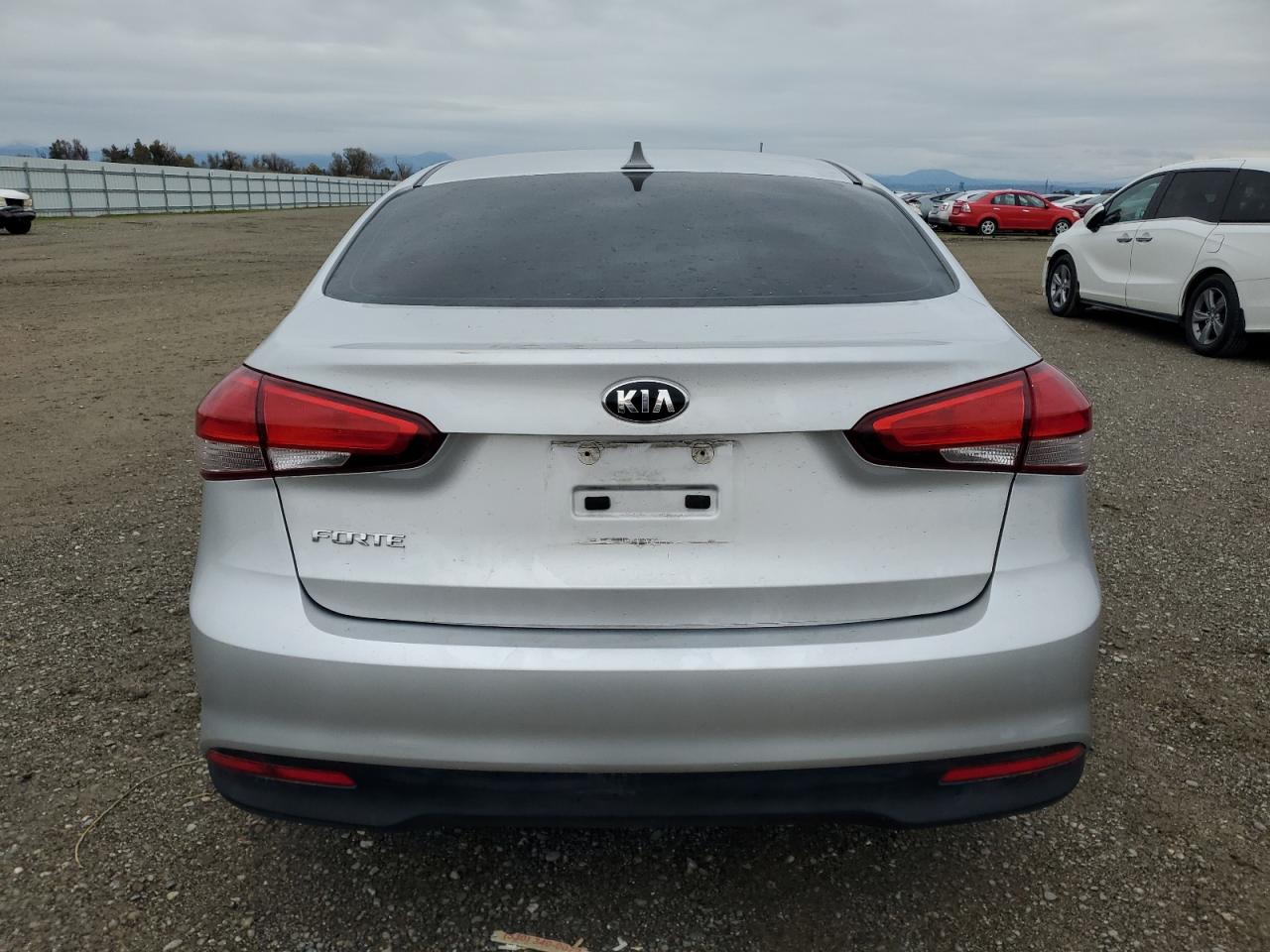 2017 Kia Forte Lx VIN: 3KPFK4A71HE006576 Lot: 93498525