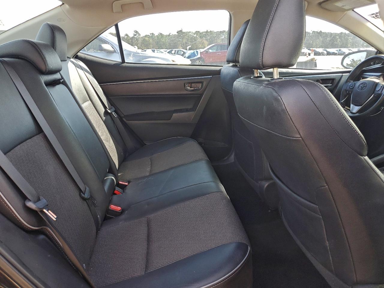 2015 Toyota Corolla L VIN: 2T1BURHE0FC408854 Lot: 94656365