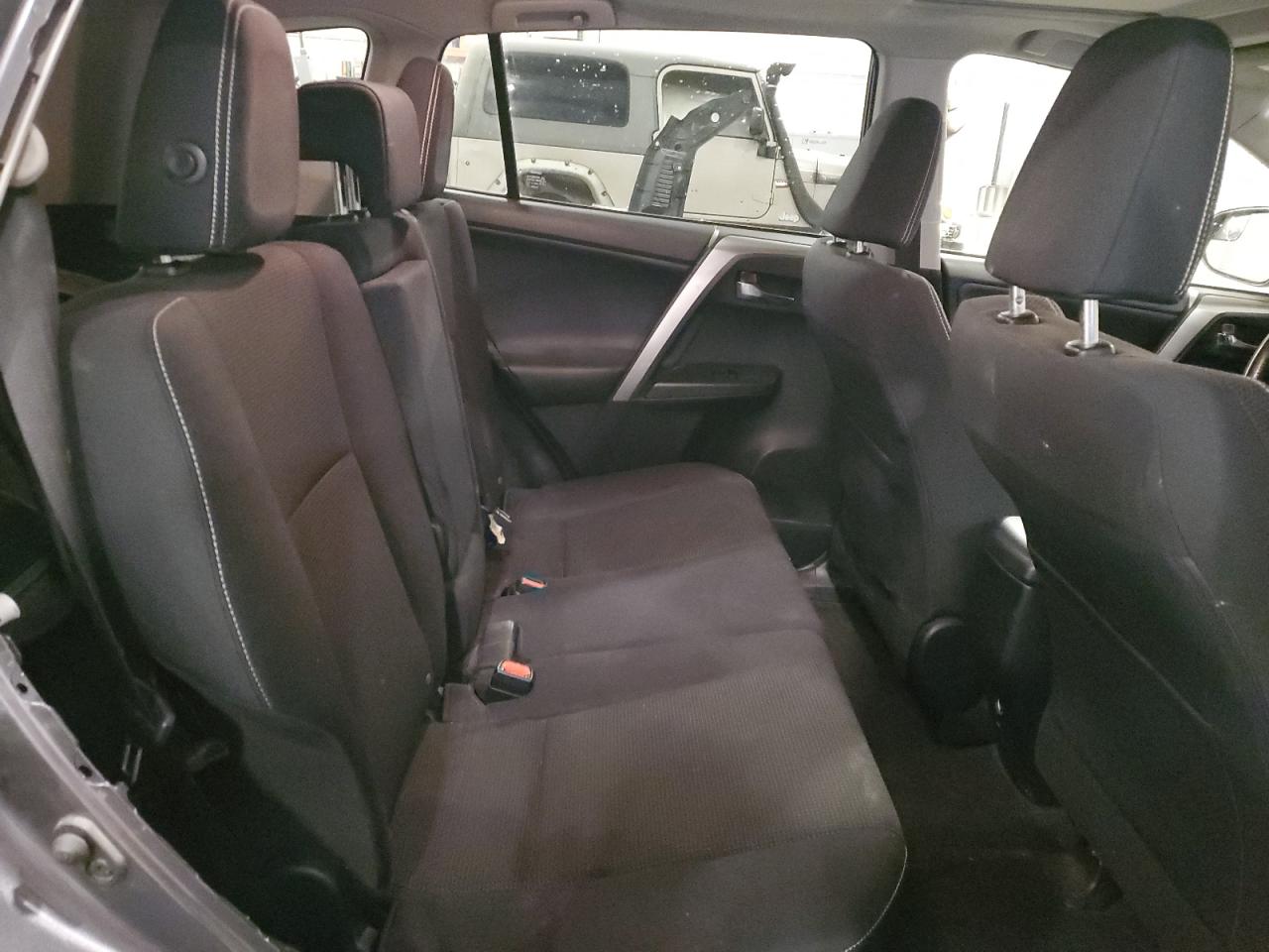 2017 Toyota Rav4 Xle VIN: JTMRFREV6HJ106313 Lot: 93215095