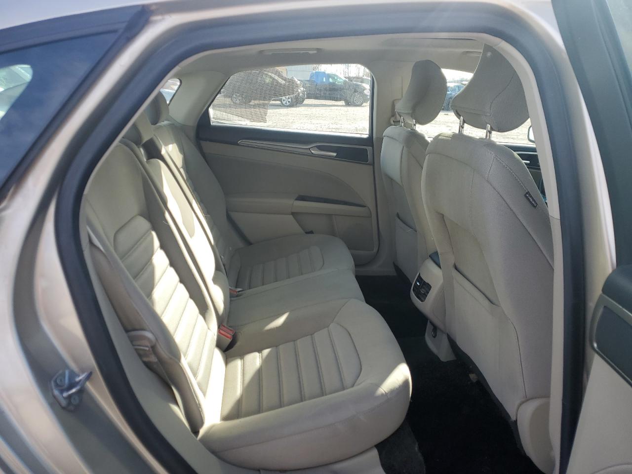 2019 Ford Fusion Se VIN: 3FA6P0LU6KR195695 Lot: 93187225