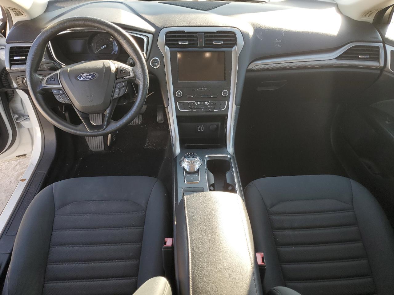 2019 Ford Fusion Se VIN: 3FA6P0LU0KR124816 Lot: 56829205