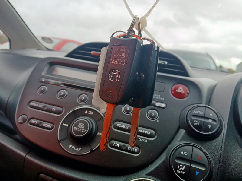 2011 HONDA JAZZ 1.4 I-VTEC ES 5DR CVT