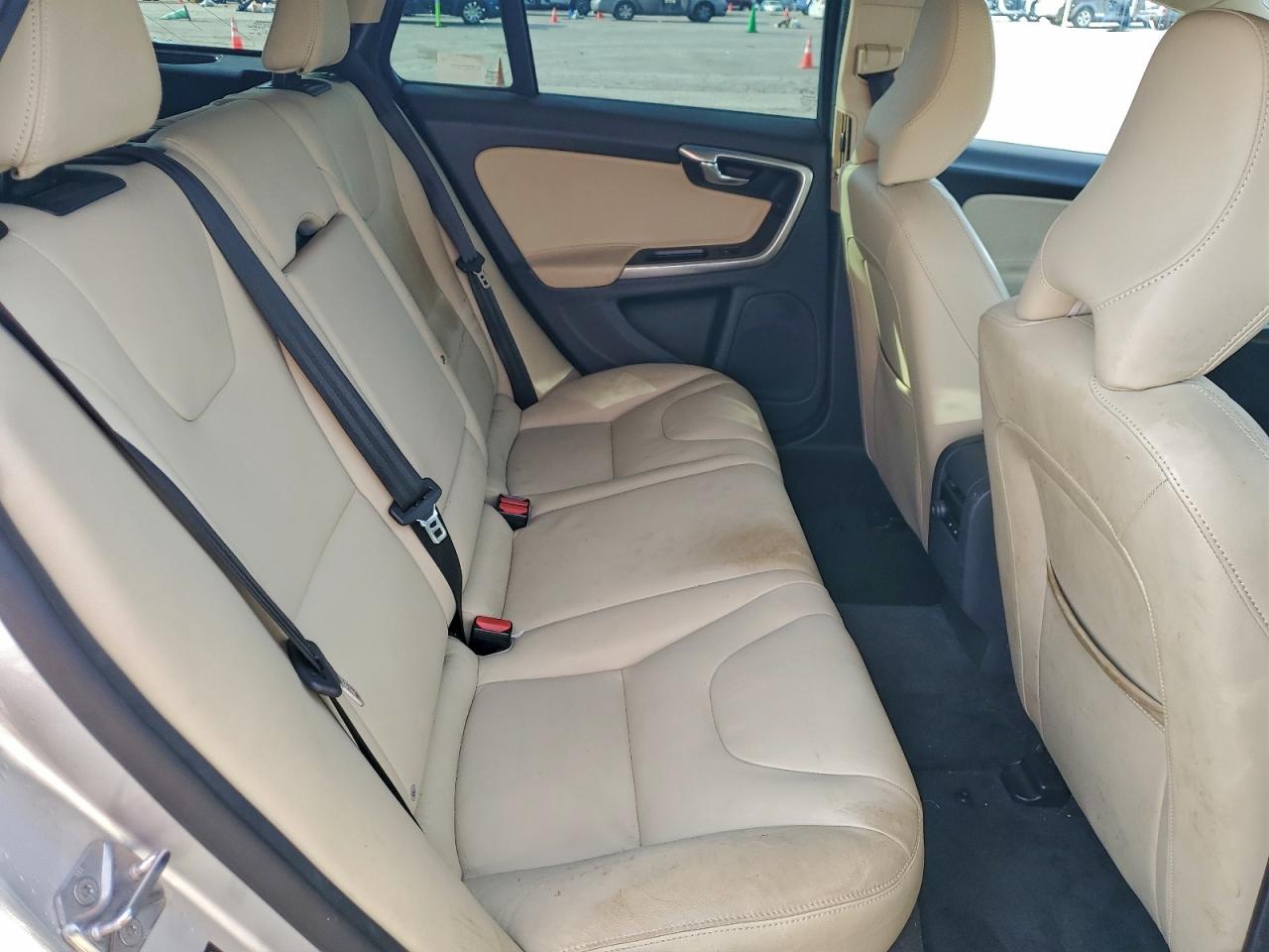 2017 Volvo V60 Cross Country Premier VIN: YV440MWKXH1035424 Lot: 94342985