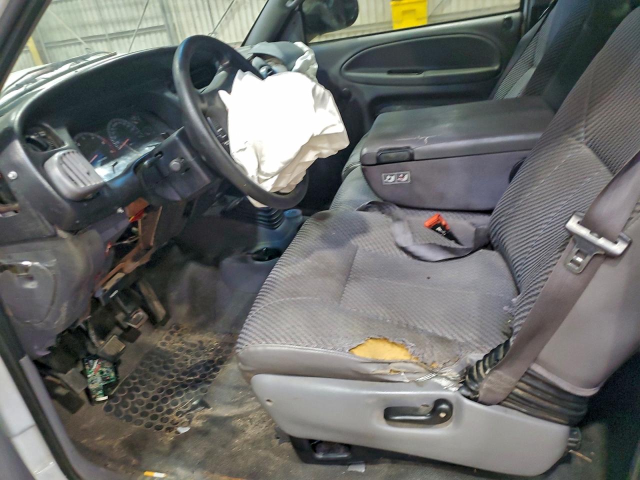 2000 Dodge Ram 1500 VIN: 1B7HC13Y9YJ114716 Lot: 93886695