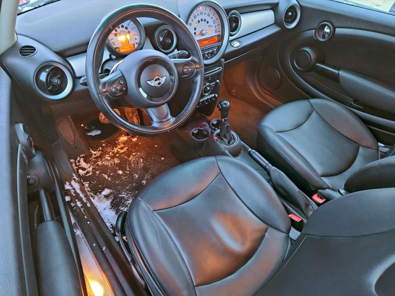 2012 Mini Cooper VIN: WMWSU3C58CT539908 Lot: 92755425