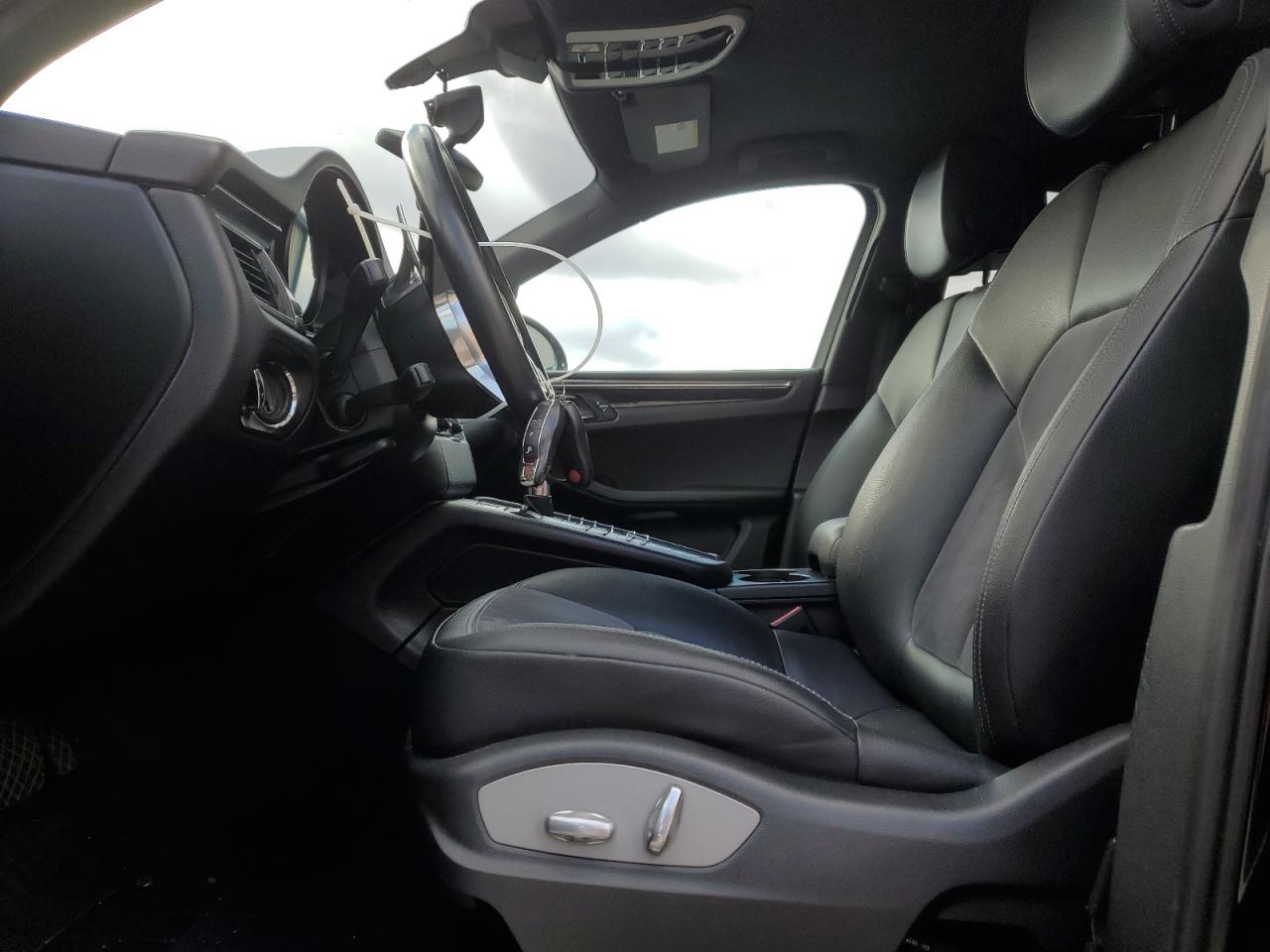 2015 Porsche Macan S VIN: WP1AB2A51FLB52265 Lot: 91037265