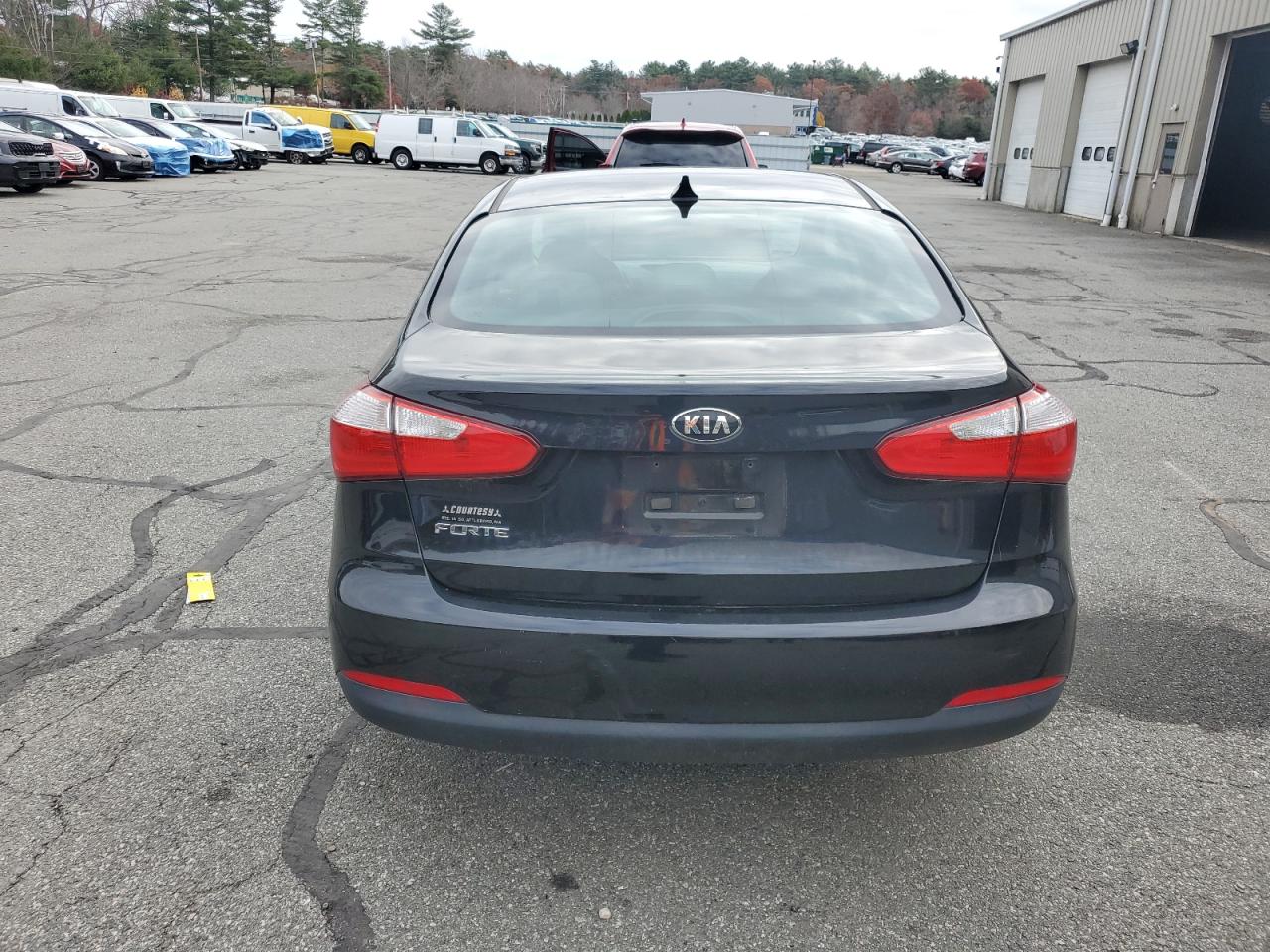 2016 Kia Forte Lx VIN: KNAFK4A60G5531417 Lot: 92468085