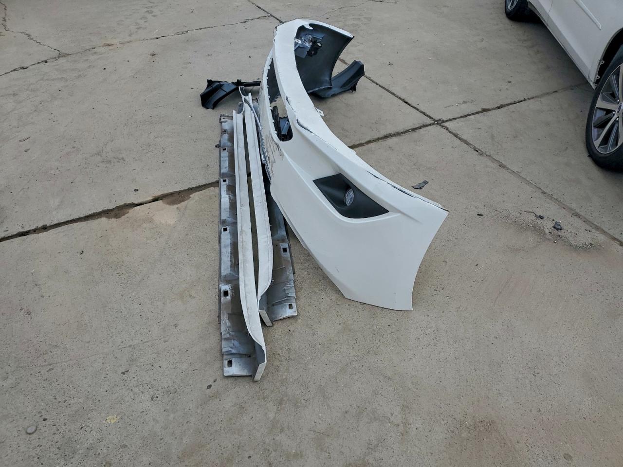 2017 Subaru Legacy 2.5I Limited VIN: 4S3BNAN67H3044827 Lot: 94630825