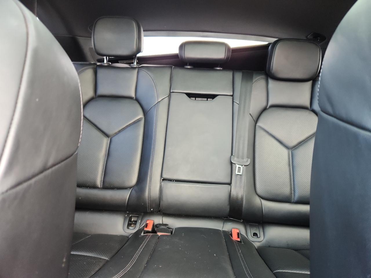 2018 Porsche Macan VIN: WP1AA2A50JLB05630 Lot: 92672965