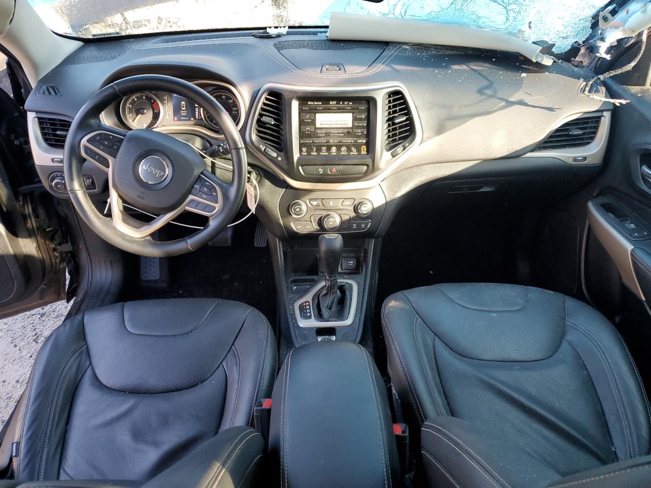 2017 Jeep Cherokee Latitude VIN: 1C4PJLCB8HW572985 Lot: 89872245