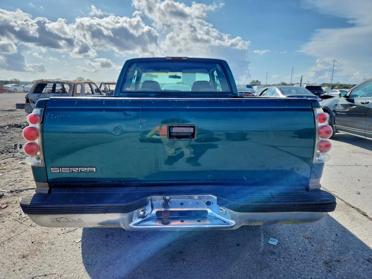 1996 GMC Sierra C1500 VIN: 2GTEC19W7T1508730 Lot: 94065375