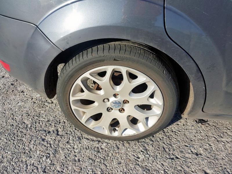 2010 FORD FOCUS 1.8 ZETEC 5DR