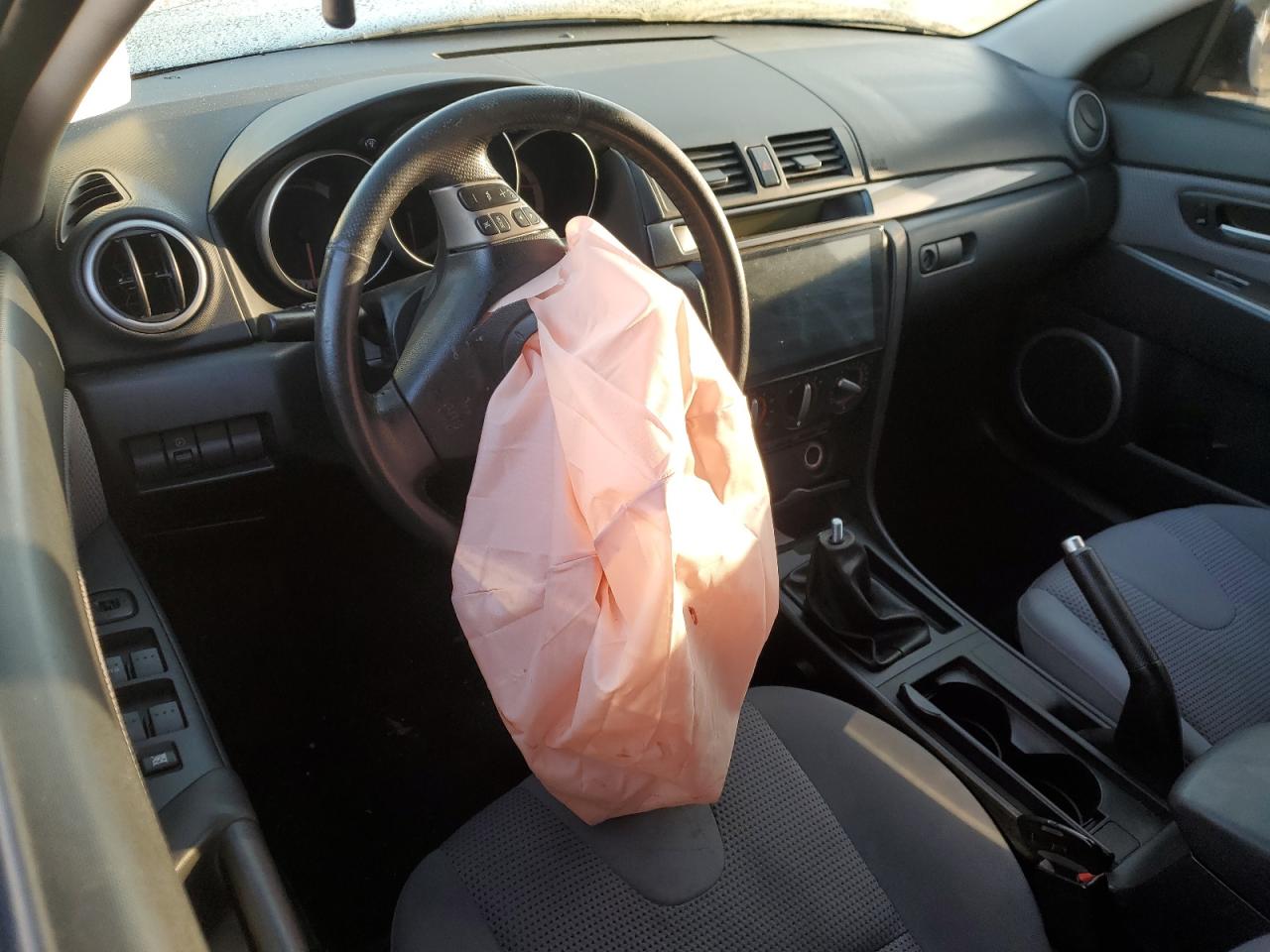 2007 Mazda 3 S VIN: JM1BK323371753313 Lot: 92413285