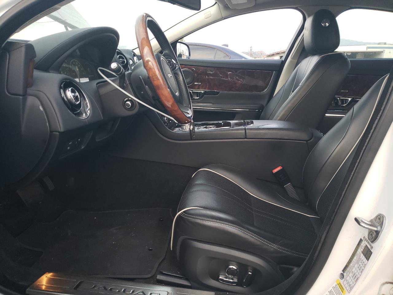 2016 Jaguar Xj VIN: SAJWA1C76G8W01559 Lot: 92861125