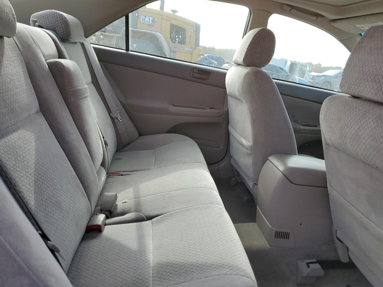 2003 Toyota Camry Le VIN: 4T1BE32K63U141867 Lot: 92290405