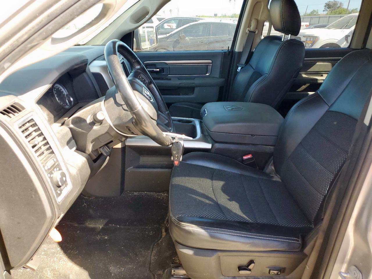 2019 Ram 1500 Classic Slt VIN: 1C6RR6LT3KS604937 Lot: 92390985