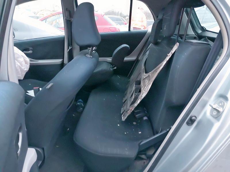 2008 TOYOTA YARIS TR