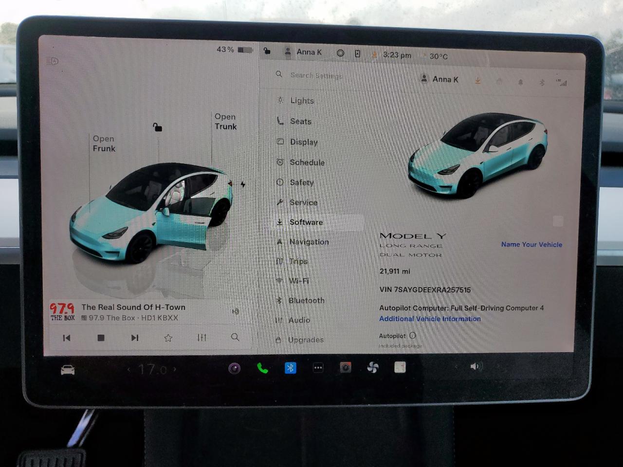 2024 Tesla Model Y VIN: 7SAYGDEEXRA257515 Lot: 93698655