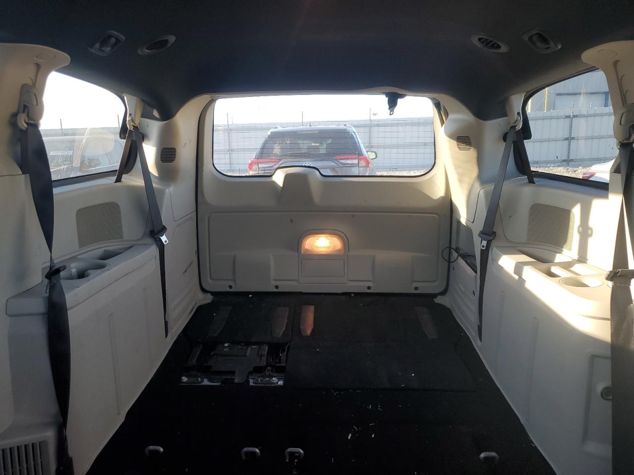 2019 Dodge Grand Caravan Sxt VIN: 2C4RDGCG0KR699202 Lot: 91455045