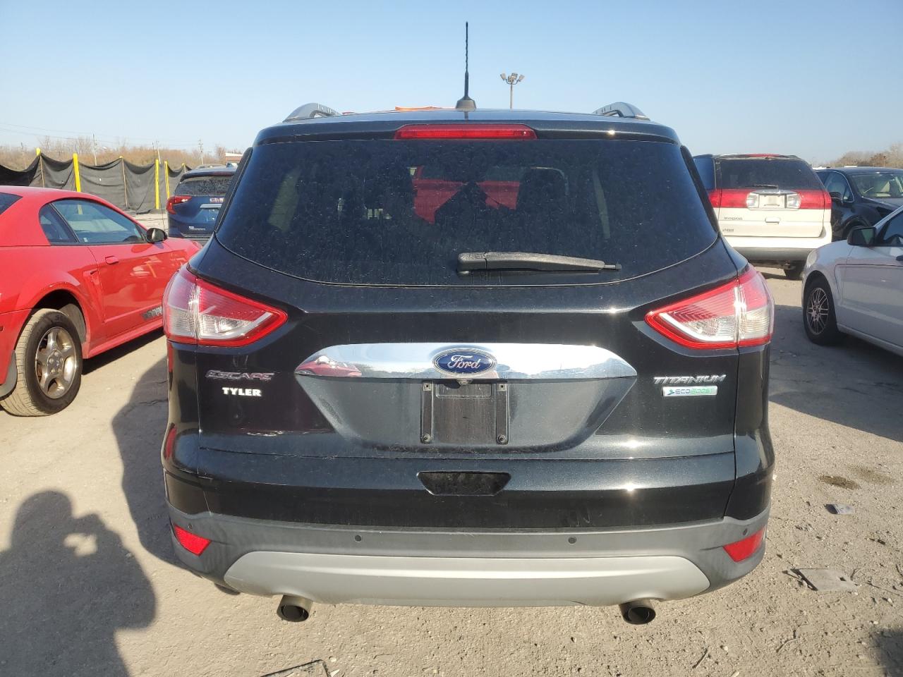 2015 Ford Escape Titanium VIN: 1FMCU0JXXFUB47663 Lot: 92837355