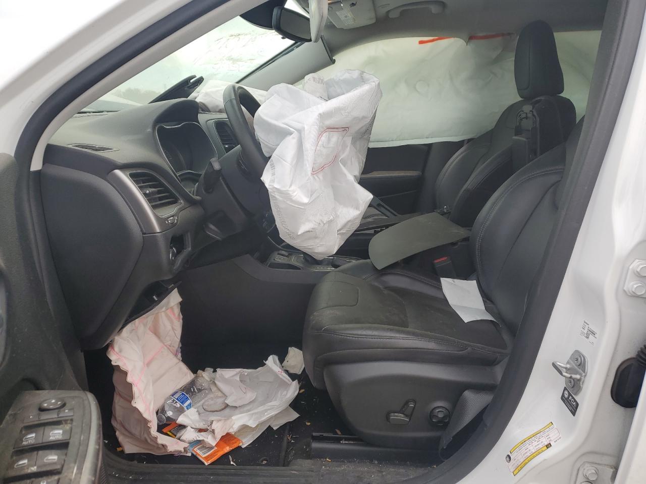 2021 Jeep Cherokee Latitude Lux VIN: 1C4PJLMX6MD215157 Lot: 90302155