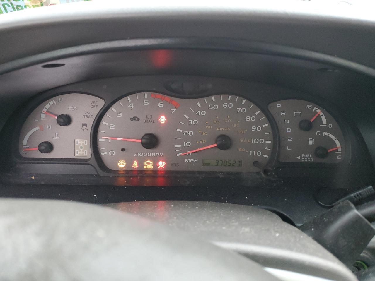 2001 Toyota Sequoia Sr5 VIN: 5TDBT44A51S033200 Lot: 92439515