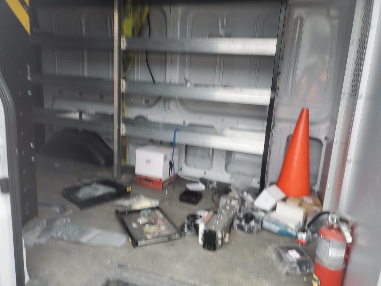 2023 Ford Transit Delivery Van VIN: 1FTBR2C84PKB54253 Lot: 92932655