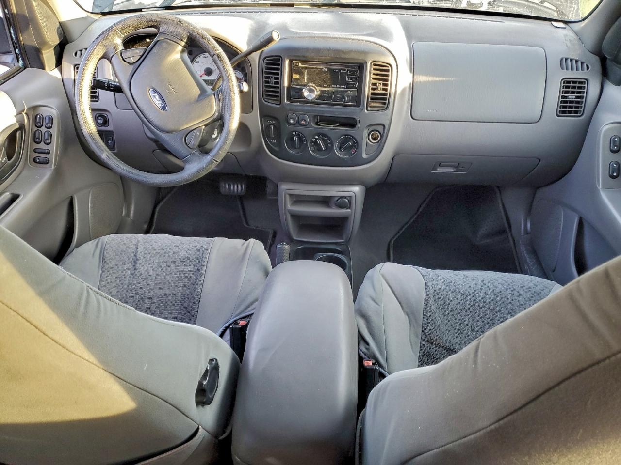 2001 Ford Escape Xlt VIN: 1FMYU04101KB60438 Lot: 94095145