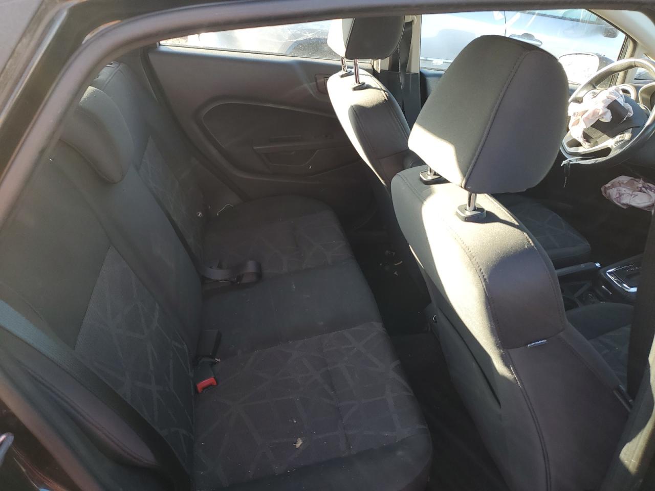 2013 Ford Fiesta Se VIN: 3FADP4BJ2DM132132 Lot: 92373975