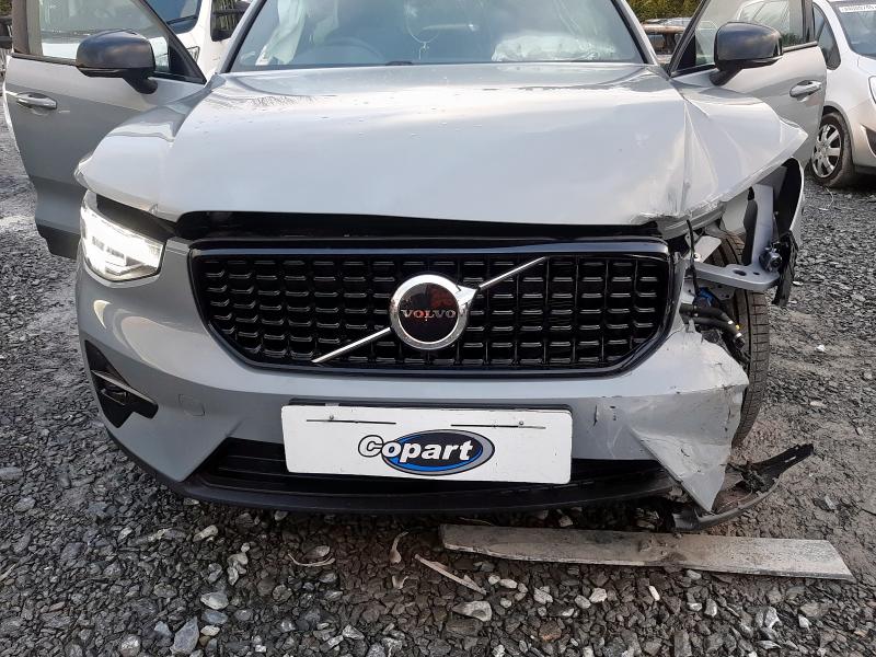 2024 VOLVO XC40 2.0 B3P PLUS DARK 5DR AUTO