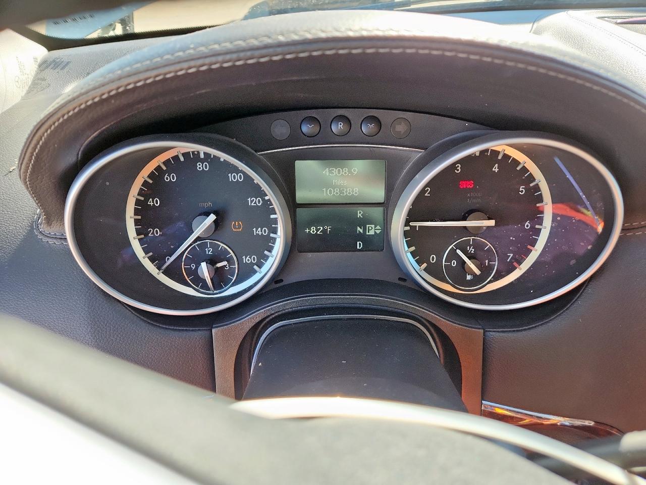 2011 Mercedes-Benz Gl 450 4Matic VIN: 4JGBF7BE1BA687393 Lot: 90705915