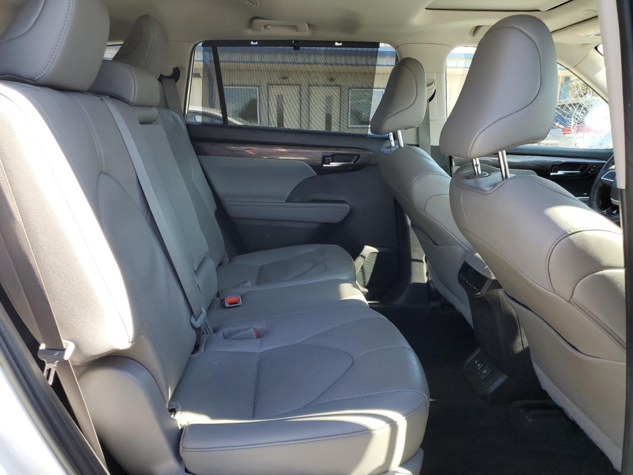 2023 Toyota Highlander L VIN: 5TDKDRBH9PS014541 Lot: 90708865