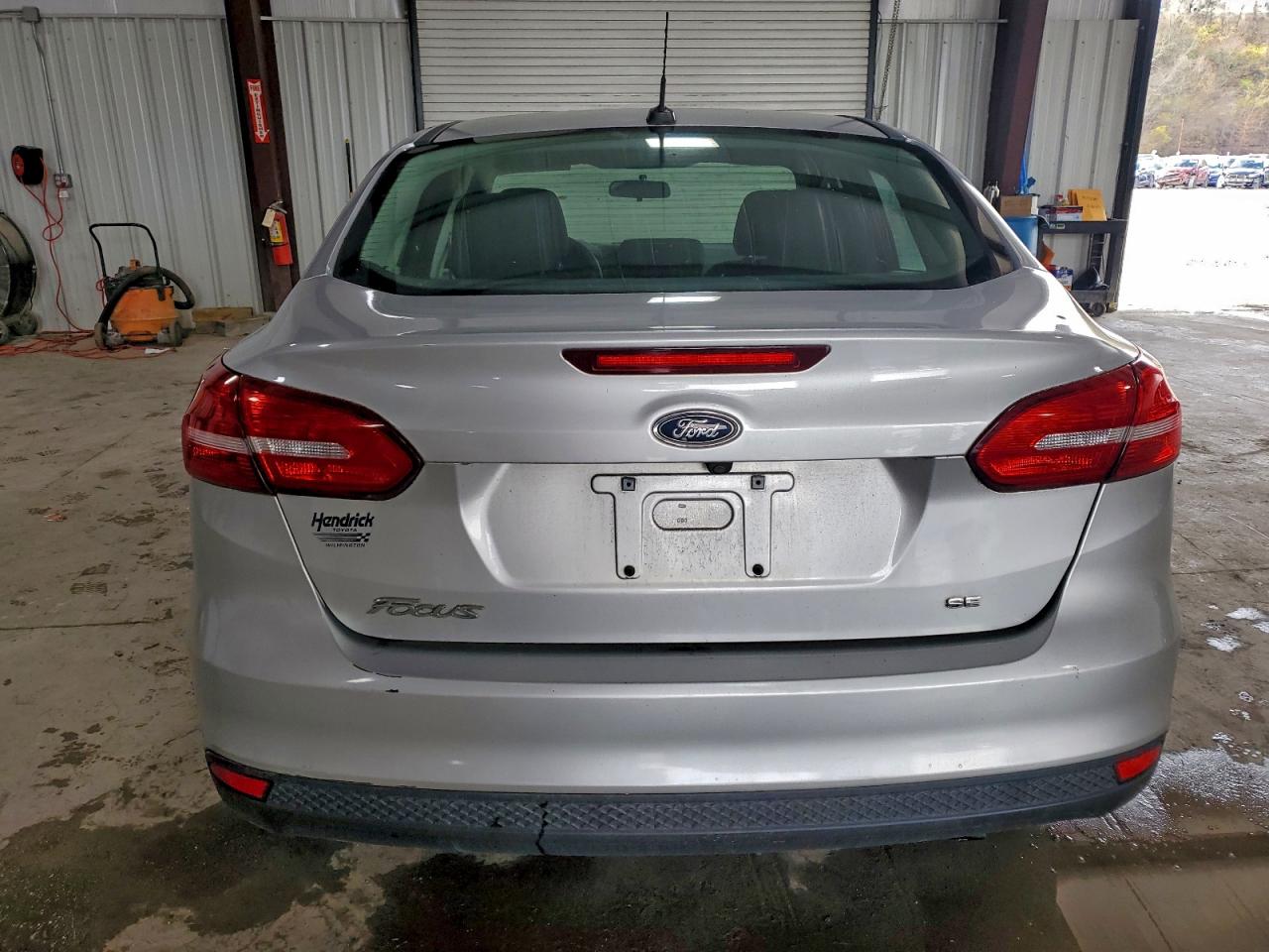 2017 Ford Focus Se VIN: 1FADP3F24HL225092 Lot: 94286965