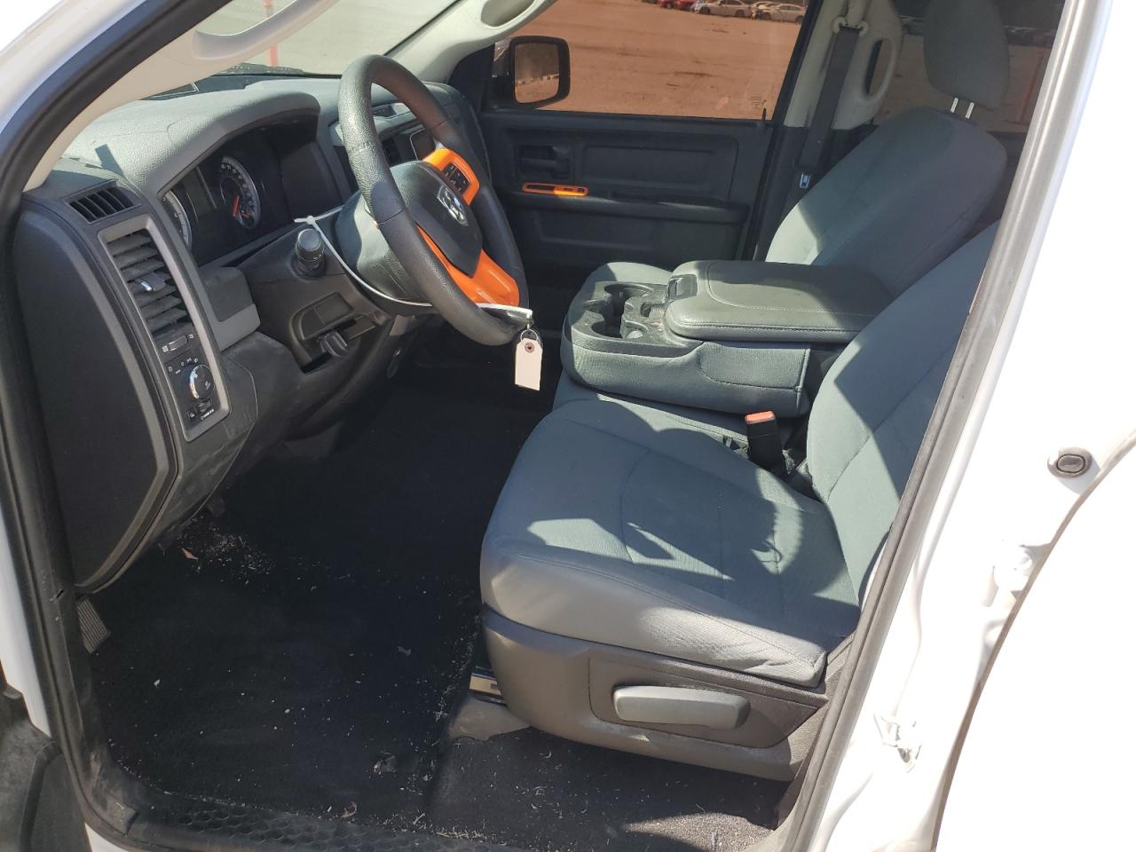 2019 Ram 1500 Classic Tradesman VIN: 1C6RR6FG4KS665373 Lot: 92661695