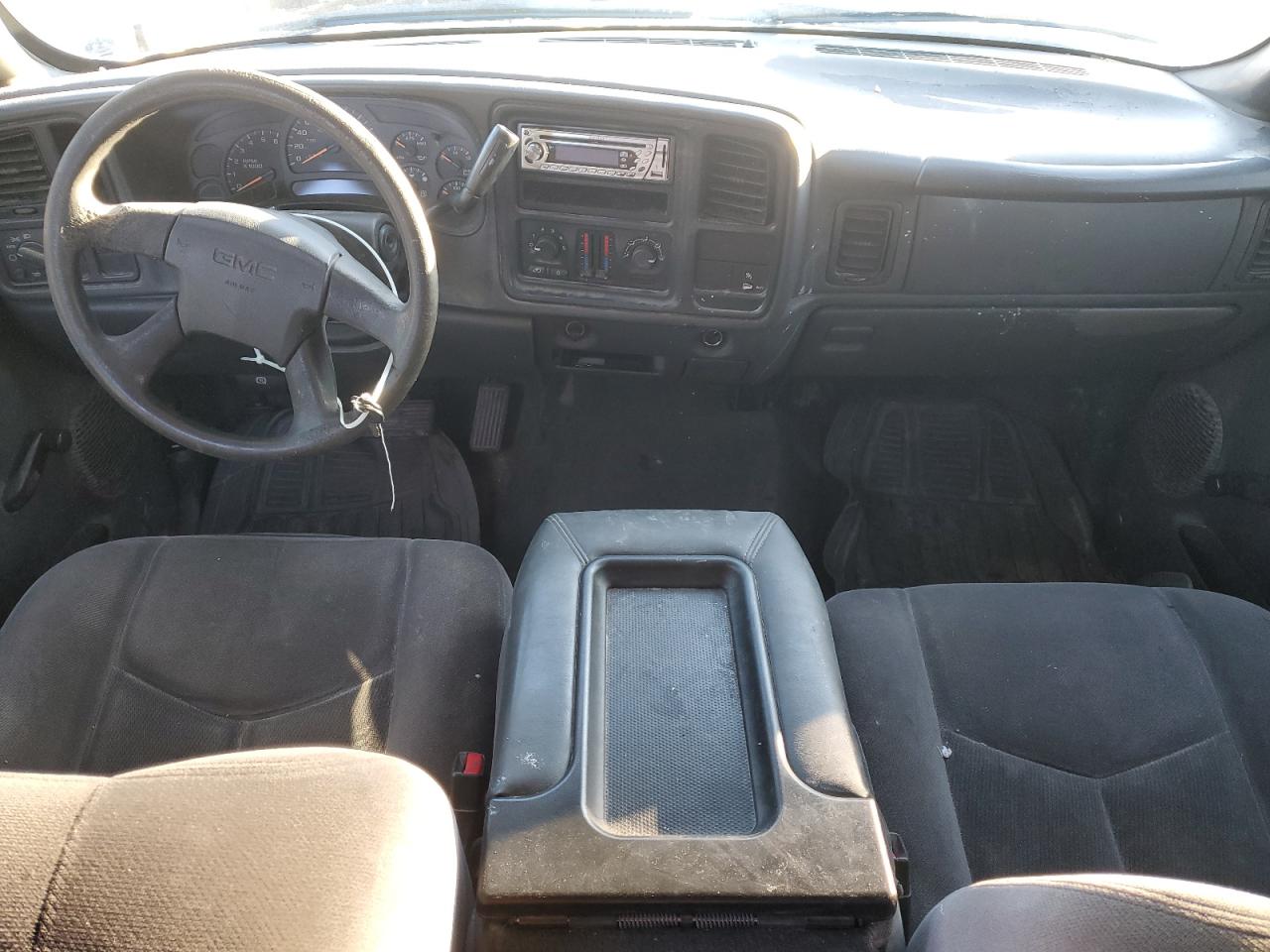 2004 GMC New Sierra C1500 VIN: 1GTEC19T14E350939 Lot: 92828625