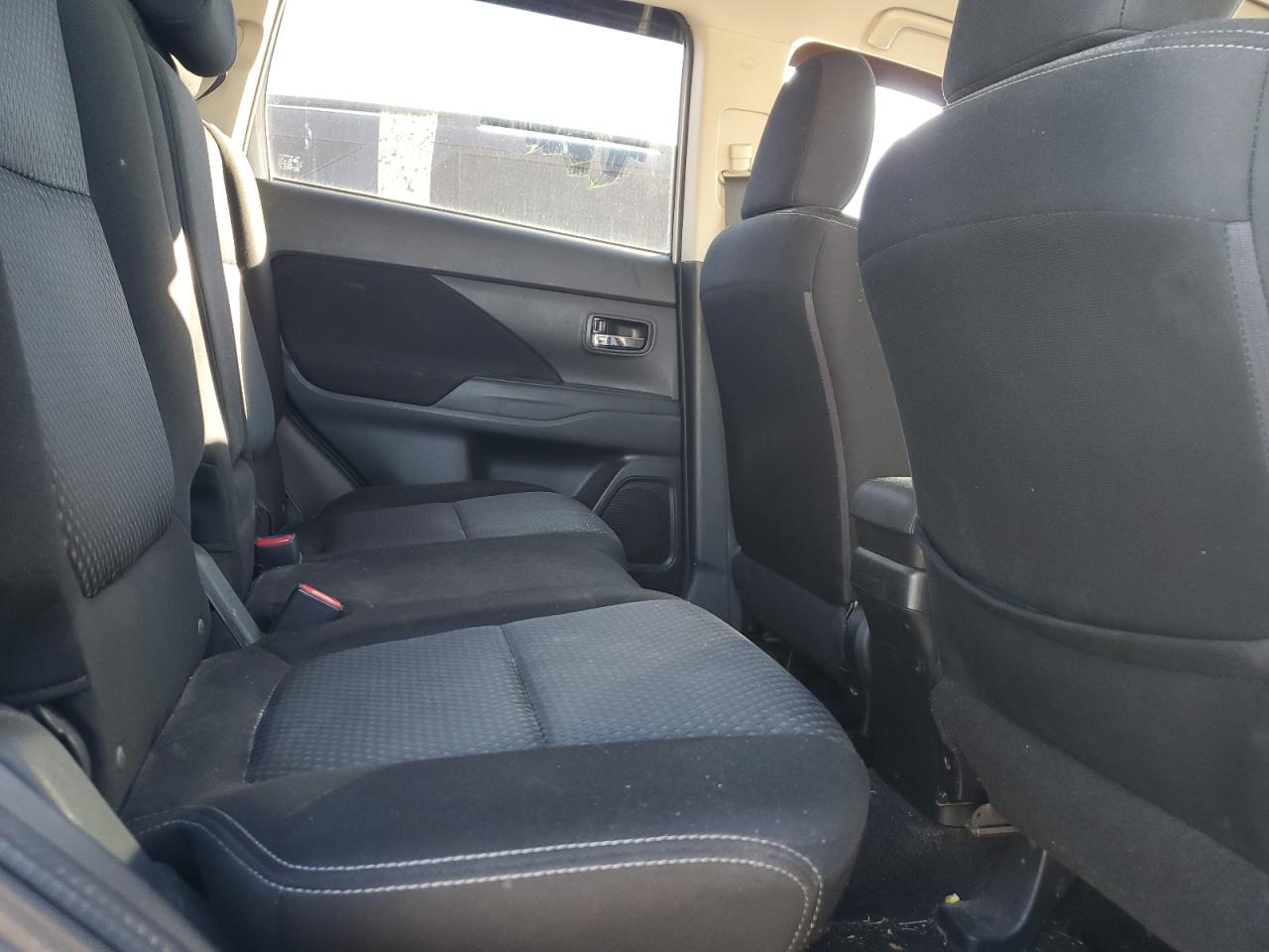 2016 Mitsubishi Outlander Se VIN: JA4AZ3A31GZ042097 Lot: 91859165