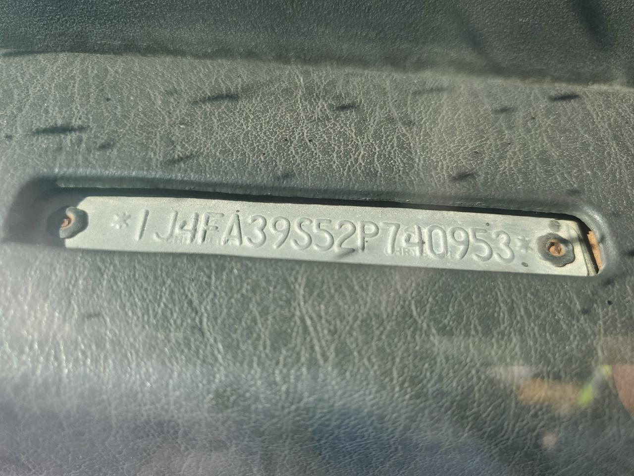 2002 Jeep Wrangler / Tj X VIN: 1J4FA39S52P740953 Lot: 92245305