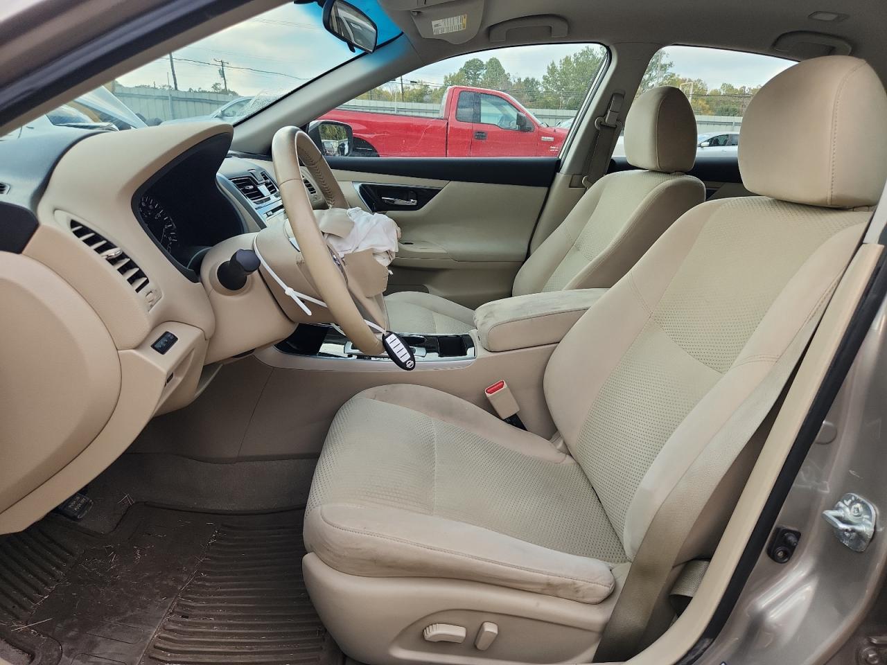 2014 Nissan Altima 2.5 VIN: 1N4AL3AP8EN260154 Lot: 92105115