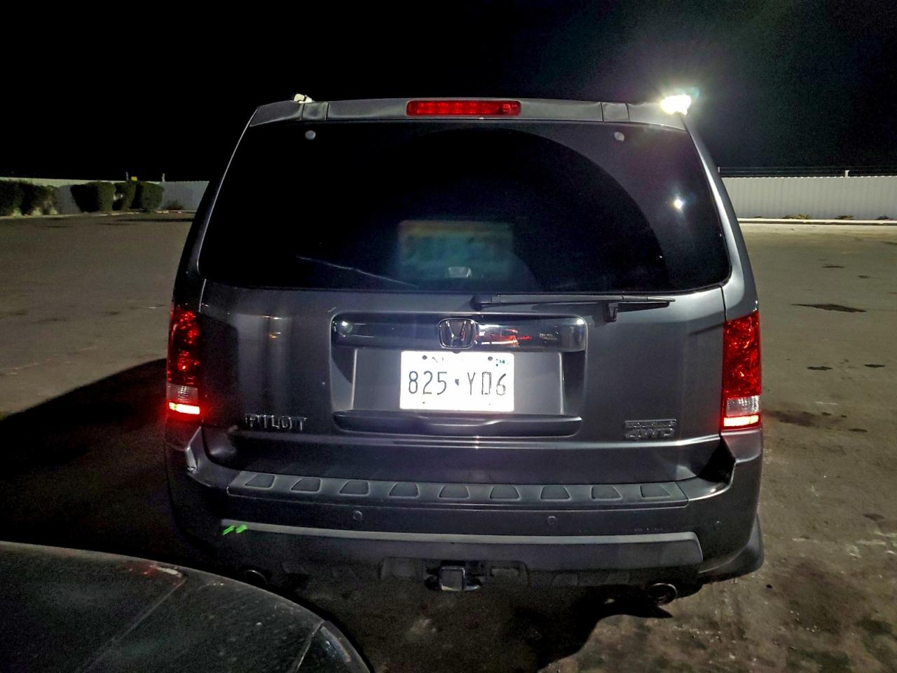 2011 Honda Pilot Touring VIN: 5FNYF4H95BB081903 Lot: 95015275