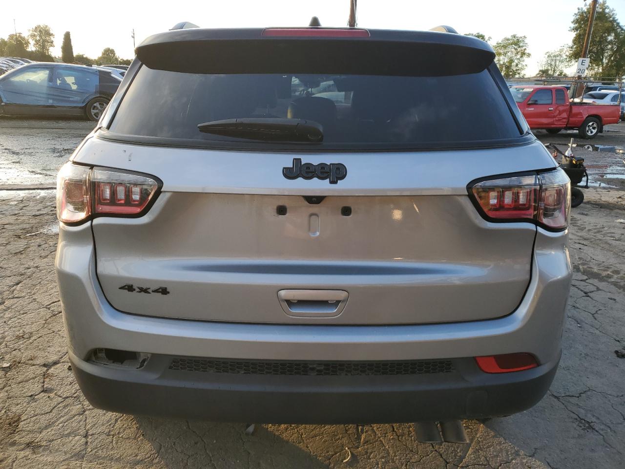 2022 Jeep Compass Latitude VIN: 3C4NJDBB0NT227725 Lot: 93071995