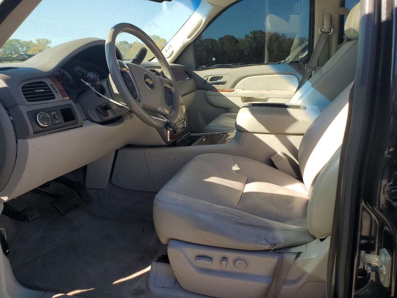 2010 Chevrolet Tahoe C1500 Ltz VIN: 1GNUCCE09AR223290 Lot: 91320225