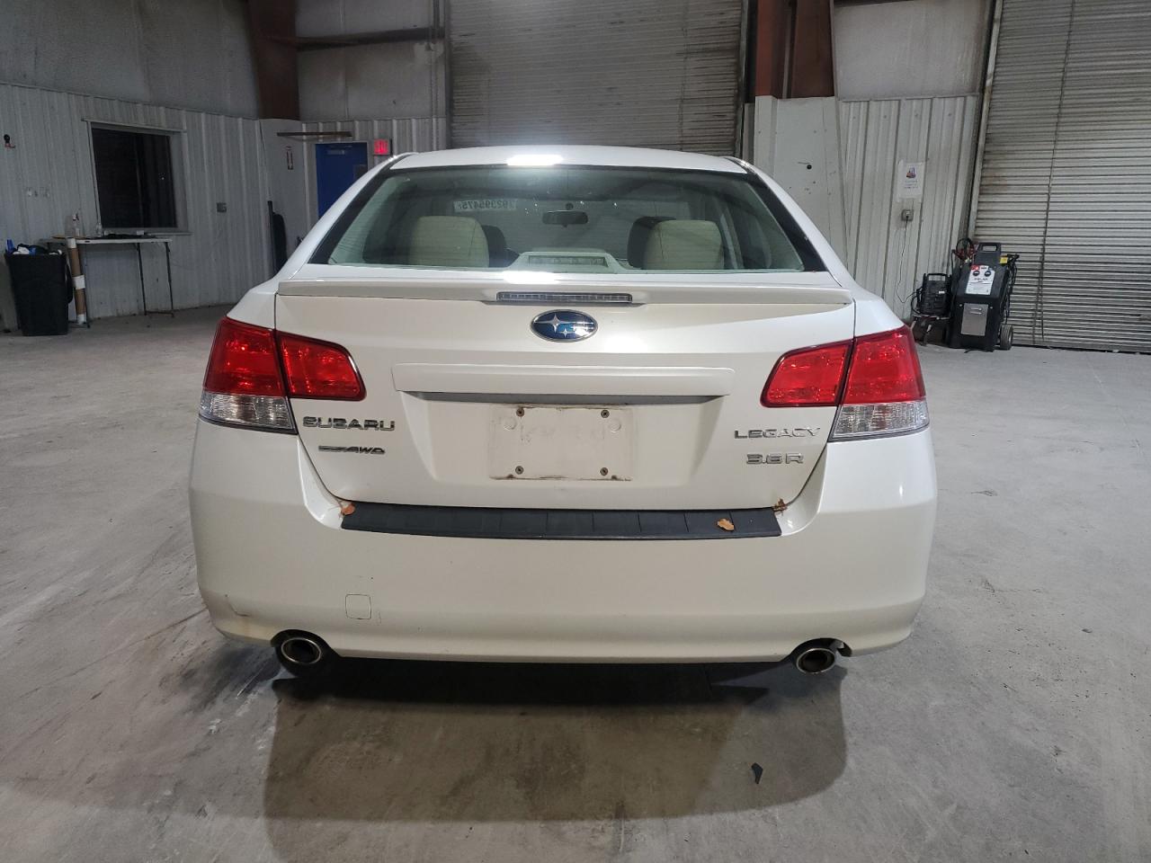 2010 Subaru Legacy 3.6R Premium VIN: 4S3BMDG68A2217199 Lot: 92395475