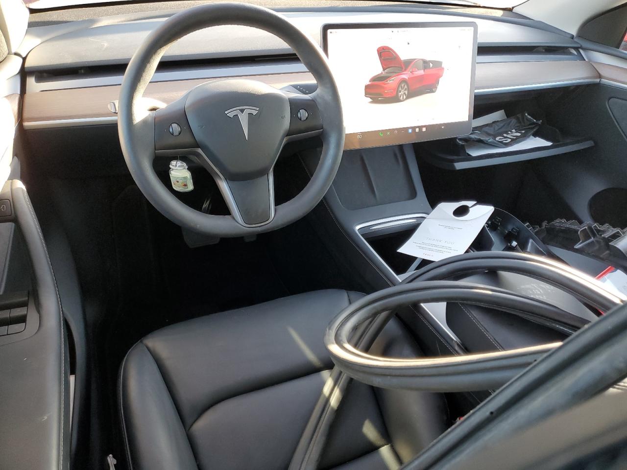 2024 Tesla Model Y VIN: 7SAYGDEE6RF069397 Lot: 91311225