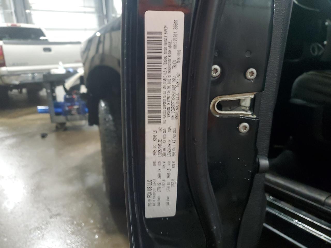 2015 Ram 1500 St VIN: 1C6RR7FTXFS571409 Lot: 92231665